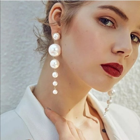 Jewelry - NEW Beautiful Big Pearl Long Tassel Earrings